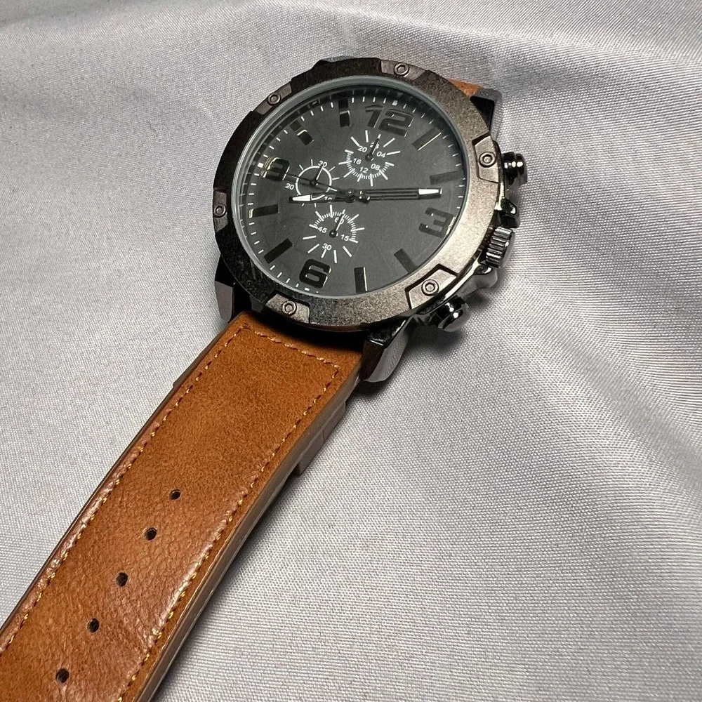 Men's Folio‎ Gunmetal Tone Round Analog Wrist Watch